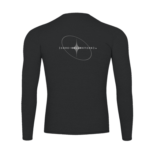 Dos du t-shirt technique à manches longues noir 6AM, coupe athlétique, tissu respirant, séchage rapide, imprimé graphique au dos.